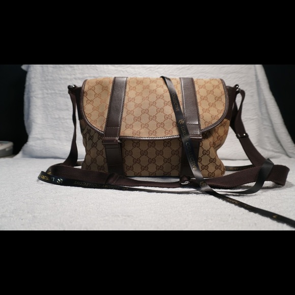 Gucci Beige/Ebony GG Messenger Bag - Picture 4 of 16